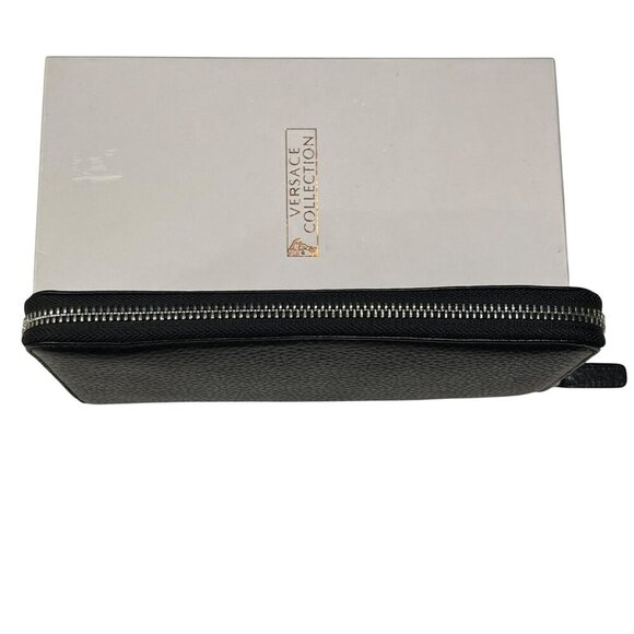 Versace Zip Around Black Leather Wallet Like New - Picture 4 of 12